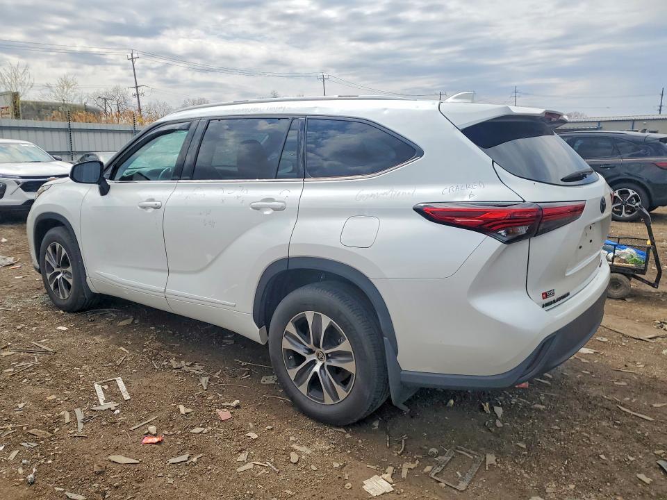 2022 Toyota VIN 5TDGZRBH6NS239634 COPART salvage auction — HAIL, Ia - Cert Of Title-Salvage Title, sold $18,600 on 2026-07-24 (photo 2)
