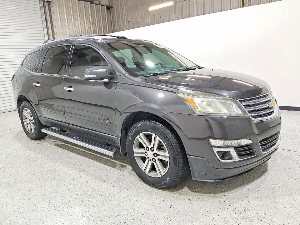 2017 Chevrolet Traverse VIN 1GNKRHKD3HJ120353 COPART salvage auction — MINOR DENT/SCRATCHES, FL - CERTIFICATE OF TITLE, sold $1,500 on 2026-07-09 (photo 4)