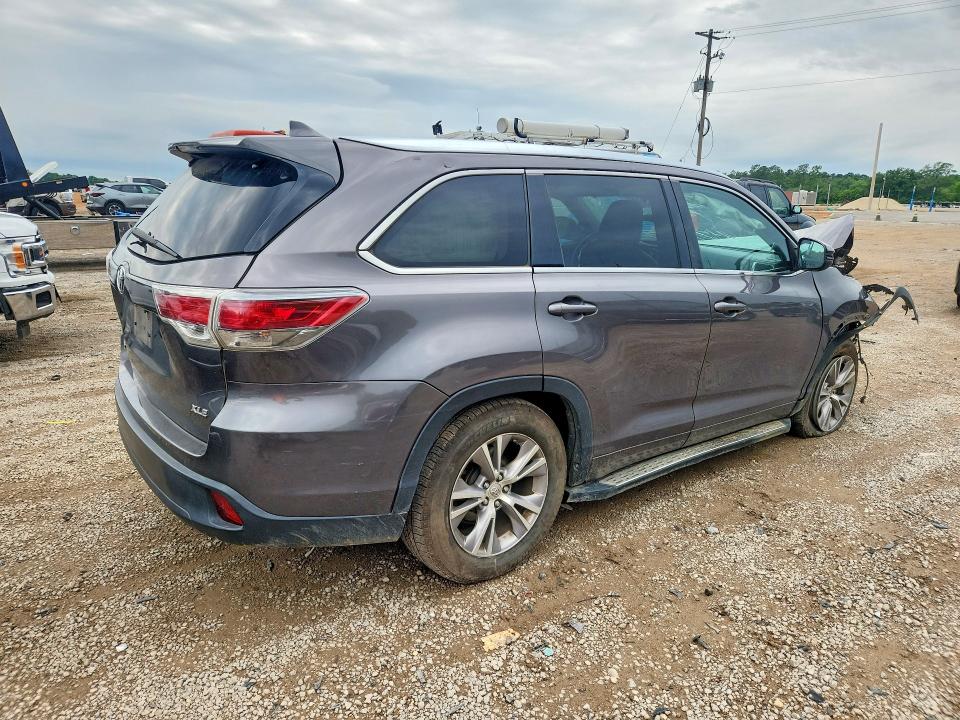 2014 Toyota VIN 5TDKKRFH6ES022366 COPART salvage auction — FRONT END, FL - CERTIFICATE OF DESTRUCTION, sold $2,550 on 2026-07-28 (photo 3)