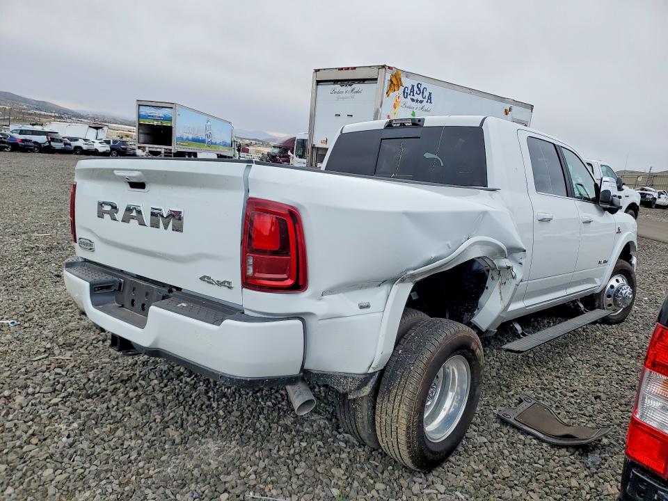 2026 Ram 3500 VIN 3C63RRPL4TG159179 COPART salvage auction — Side, NV - SALVAGE TITLE, sold $41,000 on 2026-06-11 (photo 3)