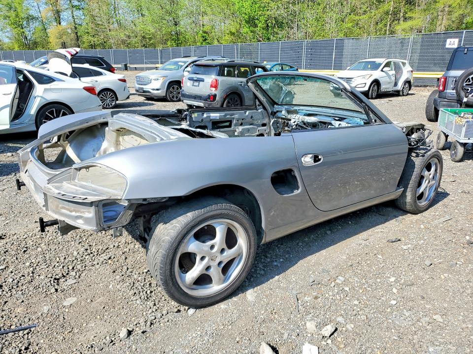 2004 Porsche Boxster VIN WP0CB29844U661704 COPART salvage auction — STRIPPED, Md - Parts Only-No Title Letter, sold $200 on 2026-07-31 (photo 3)