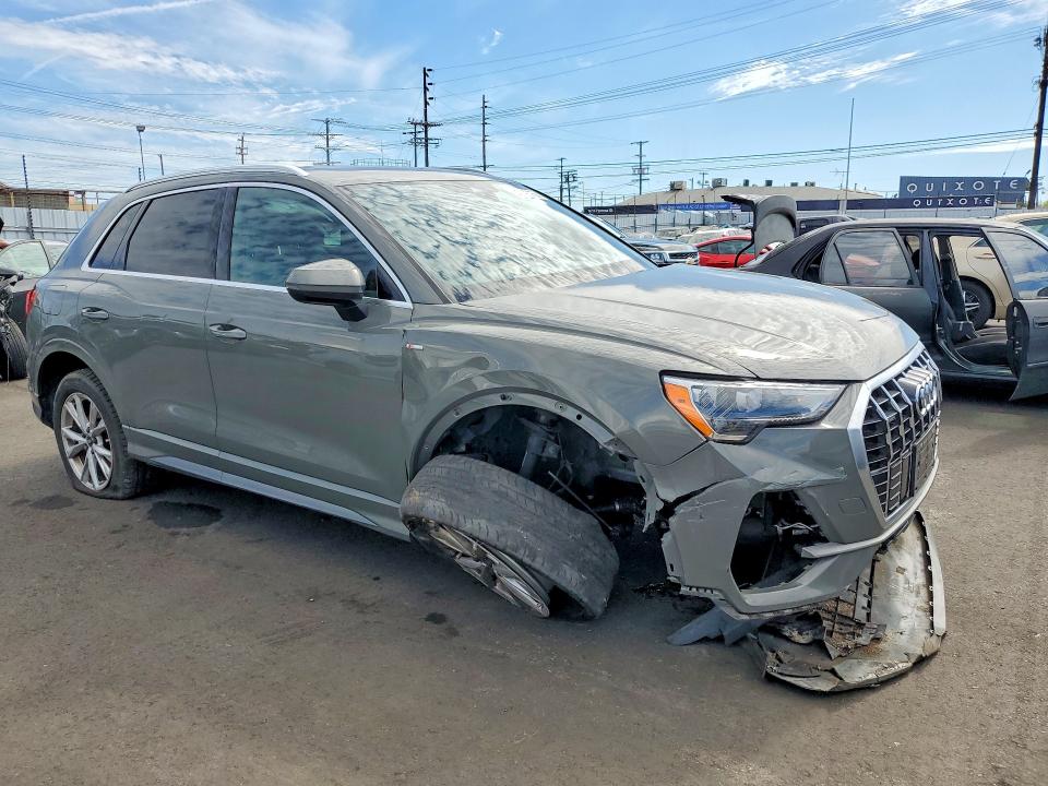 2022 Audi Q3 VIN WA1DECF37N1148504 COPART salvage auction — FRONT END, Salvage Title, sold $7,900 on 2026-07-22 (photo 4)