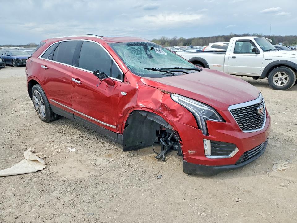 2025 Cadillac Xt5 VIN 1GYKNDR44SZ147535 COPART salvage auction — ROLLOVER, VA - DEALER ONLY CLEAN TITLE (P), sold $1,500 on 2026-07-02 (photo 4)