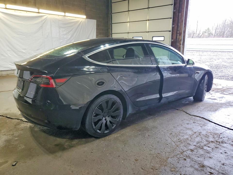 2019 Tesla Model 3 VIN 5YJ3E1EB6KF208872 COPART salvage auction — NORMAL WEAR, WV - CERTIFICATE OF TITLE, sold $8,200 on 2026-07-09 (photo 3)