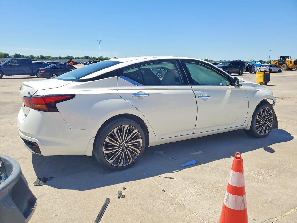 2024 Nissan Altima VIN 1N4BL4EW2RN353169 COPART salvage auction — FRONT END, TX - SALVAGE VEHICLE TITLE, sold $3,350 on 2026-07-09 (photo 3)