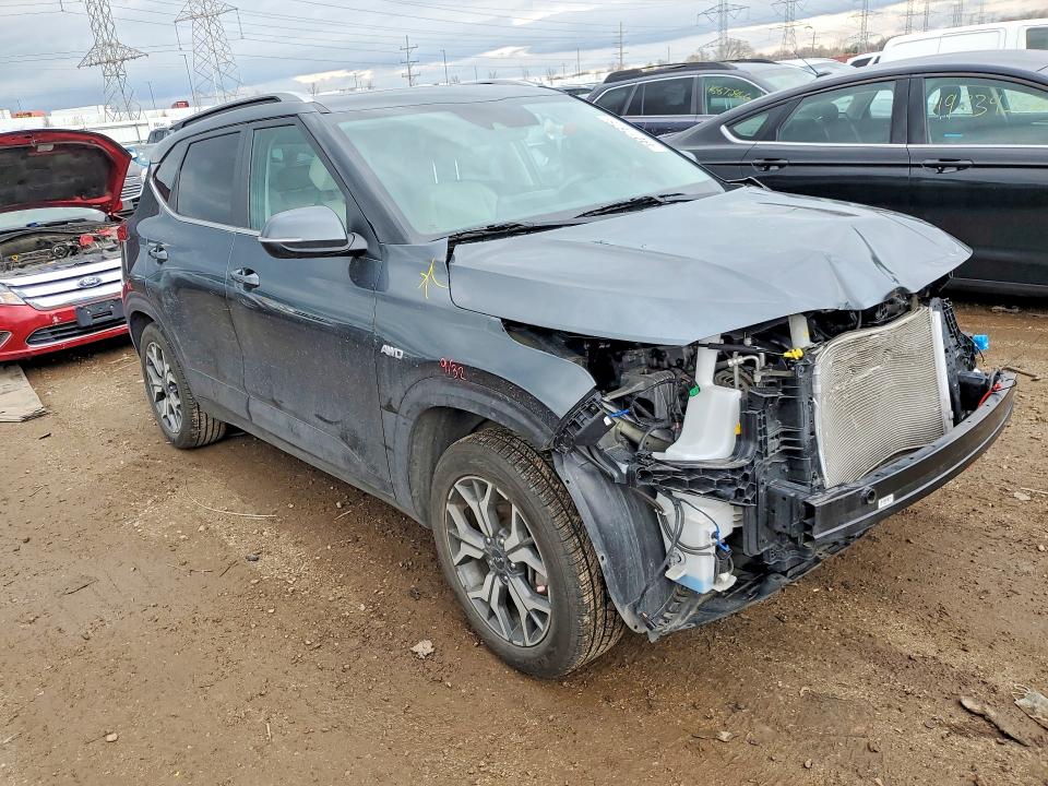 2023 Kia Seltos VIN KNDERCAAXP7467612 COPART salvage auction — FRONT END, Il - Salvage Certificate, sold $7,400 on 2026-08-06 (photo 4)