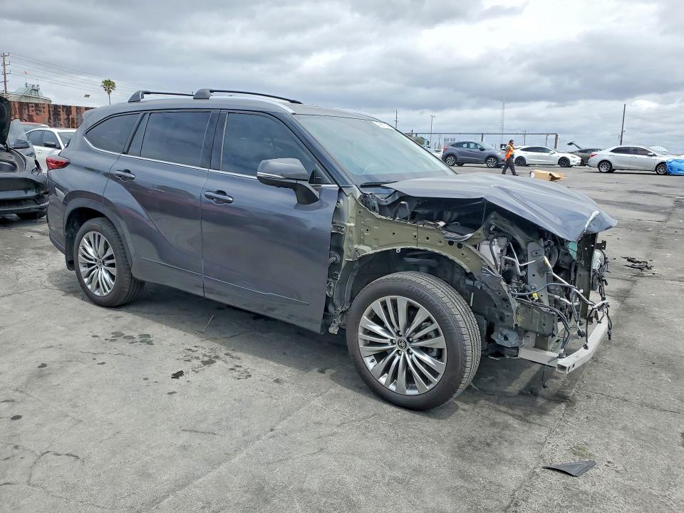 2023 Toyota Highlander VIN 5TDKDRBH5PS015184 COPART salvage auction — FRONT END, Ca - Salvage Certificate, sold $16,500 on 2026-07-10 (photo 4)