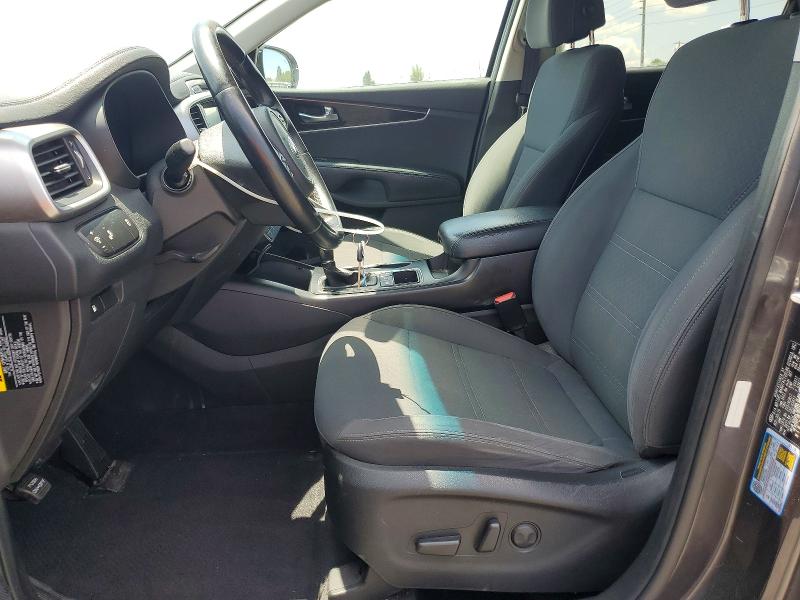 2017 Kia Sorento VIN 5XYPGDA52HG292350 COPART salvage auction — NORMAL WEAR, In - Certificate Of Title (P), sold $2,550 on 2026-07-02 (photo 7)