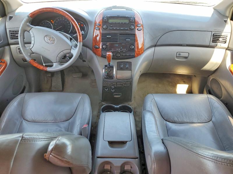 2006 Toyota Sienna VIN 5TDZA22CX6S547662 COPART salvage auction — REAR END, CA - SALVAGE CERTIFICATE, sold $1,300 on 2026-07-09 (photo 8)