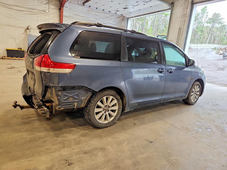 2014 Toyota Sienna VIN 5TDJK3DC4ES090925 COPART salvage auction — REAR END, Id - Salvage Certificate Of Title, sold $3,150 on 2026-07-13 (photo 3)