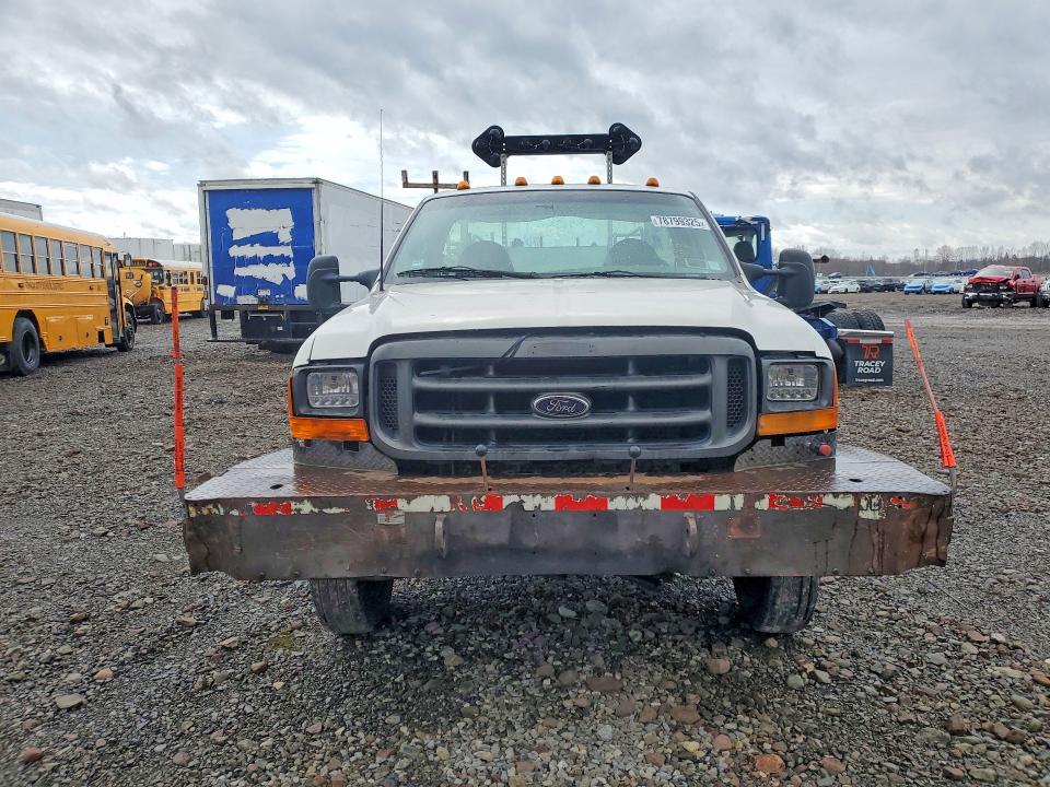 2000 Ford F-450 super duty VIN 1FDXF46F2YEE39663 COPART salvage auction — SIDE, Ny - Certificate Of Title, sold $1,950 on 2026-07-08 (photo 5)