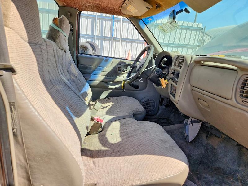 2002 Chevrolet S-10 pickup VIN 1GCCS145928119432 COPART salvage auction — FRONT END, KS - CERT OF TITLE-SALVAGE, sold $275 on 2026-07-08 (photo 7)