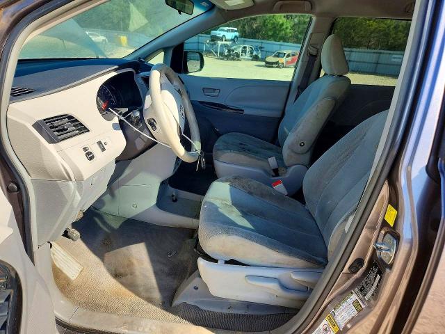 2011 Toyota Sienna VIN 5TDKA3DCXBS001202 COPART salvage auction — FRONT END, FL - CERTIFICATE OF TITLE, sold $775 on 2026-07-31 (photo 7)