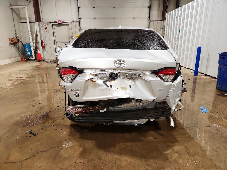 2021 Toyota VIN 5YFEPMAE5MP192966 COPART salvage auction — ALL OVER, PA - CERTIFICATE OF SALVAGE, sold $1,700 on 2026-07-09 (photo 6)