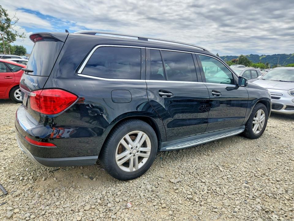 2015 Mercedes-benz Gl-klasse VIN 4JGDF6EE9FA501944 COPART salvage auction — MECHANICAL, Ca - Dis/Dlr/Exp Only Clean Title, sold $2,900 on 2026-07-21 (photo 3)
