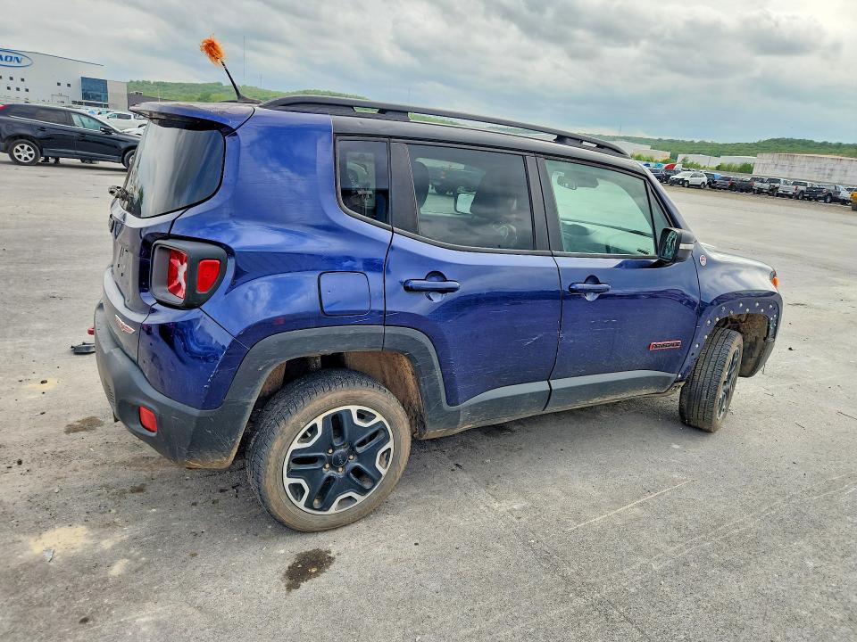 2016 Jeep Renegade VIN ZACCJBCT6GPD35537 COPART salvage auction — MINOR DENT/SCRATCHES, Ok - Certificate Of Title-Junked, sold $1,200 on 2026-07-29 (photo 3)
