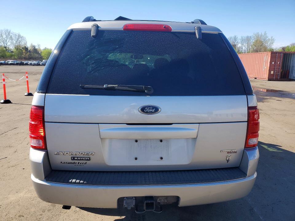 2005 Ford Explorer VIN 1FMDU75W95UA45543 COPART salvage auction — ROLLOVER, CT - CERT OF TITLE-SALVAGE, sold $450 on 2026-07-02 (photo 6)