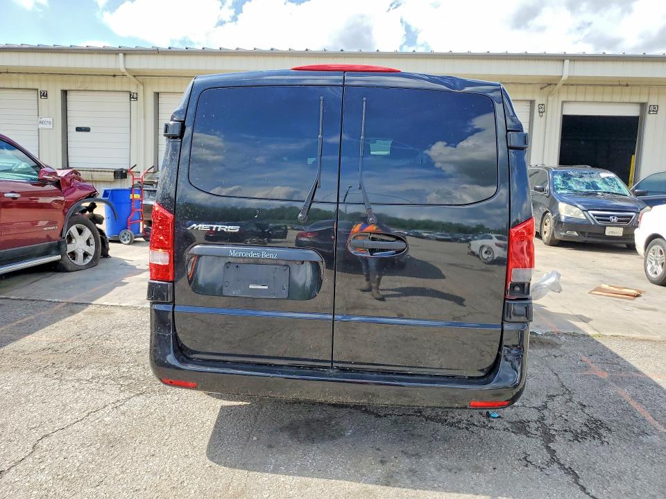 2018 Mercedes-benz Metris VIN WD4PG2EE2J3363478 COPART salvage auction — SIDE, Salvage Title, sold $8,400 on 2026-07-30 (photo 6)