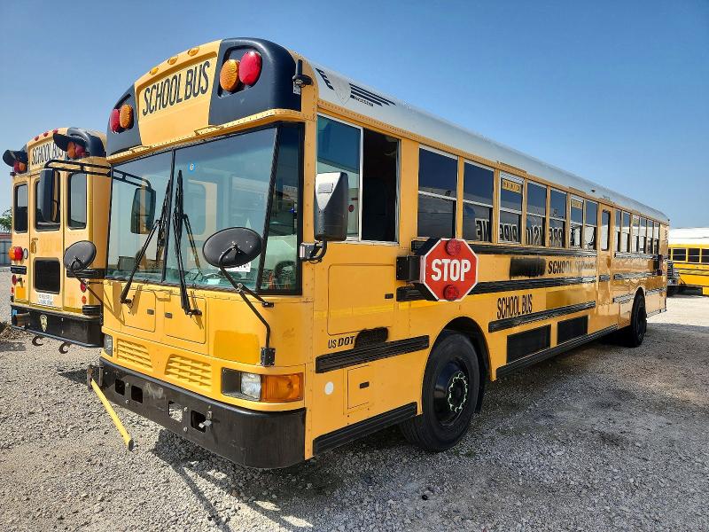 2014 Ic VIN 4DRBWAAR1EB780608 COPART salvage auction — MINOR DENT/SCRATCHES, Tx - Certificate Of Title, sold $2,000 on 2026-09-22 (photo 2)