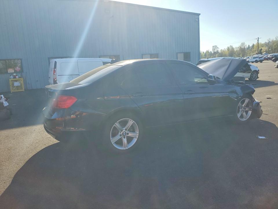 2013 BMW 3er VIN WBA3C1C50DF440463 COPART salvage auction — FRONT END, Or - Salvage Title Certificate, sold $575 on 2026-08-12 (photo 3)