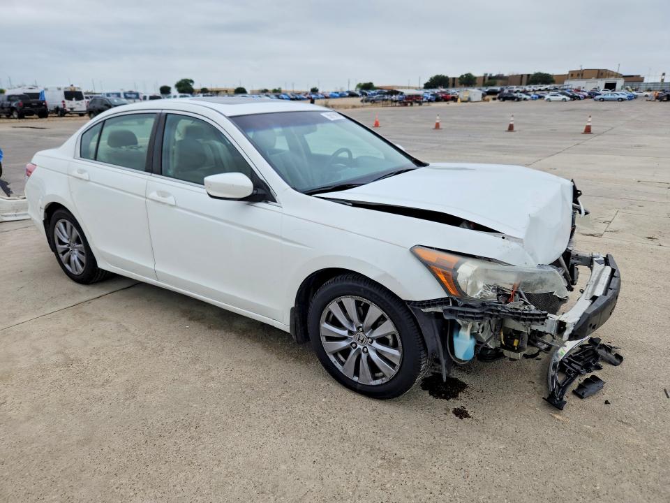 2011 Honda Accord VIN 1HGCP2F89BA105295 COPART salvage auction — FRONT END, Tx - Certificate Of Title, sold $1,800 on 2026-07-02 (photo 4)
