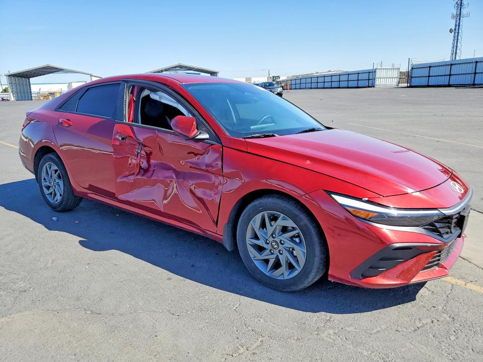 2024 Hyundai Elantra VIN KMHLM4DJ3RU105032 COPART salvage auction — SIDE, Ca - Salvage Certificate, sold $8,100 on 2026-07-27 (photo 4)