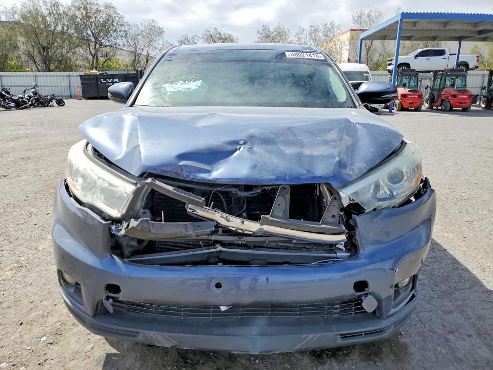 2014 Toyota Highlander VIN 5TDZKRFH4ES034725 COPART salvage auction — FRONT END, Nv - Salvage Title, sold $3,550 on 2026-07-28 (photo 5)