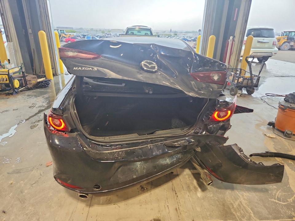 2026 Mazda 3 VIN JM1BPABL3T1859468 COPART salvage auction — REAR END, Salvage Title, sold $1,100 on 2026-07-21 (photo 6)