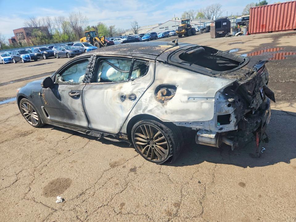 2018 Kia Stinger VIN KNAE15LA7J6024781 COPART salvage auction — BURN, Ct - Cert Of Title-Salvage, sold $1,300 on 2026-07-07 (photo 2)