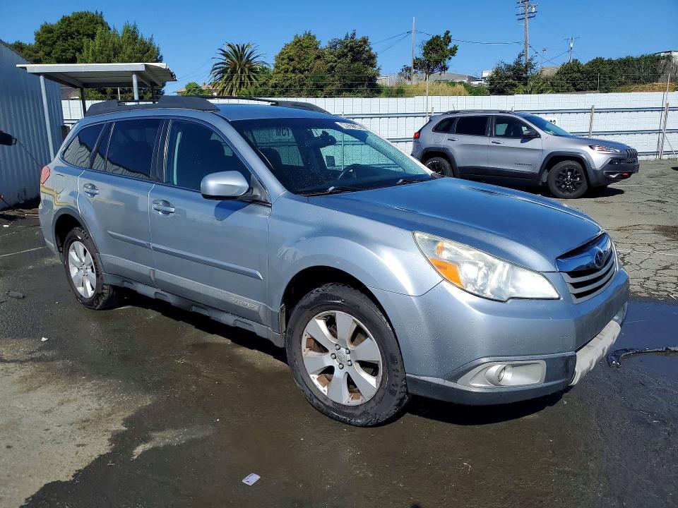 2012 Subaru Outback VIN 4S4BRBFC8C3216771 COPART salvage auction — MINOR DENT/SCRATCHES, Ca - Certificate Of Title, sold $250 on 2026-07-23 (photo 4)