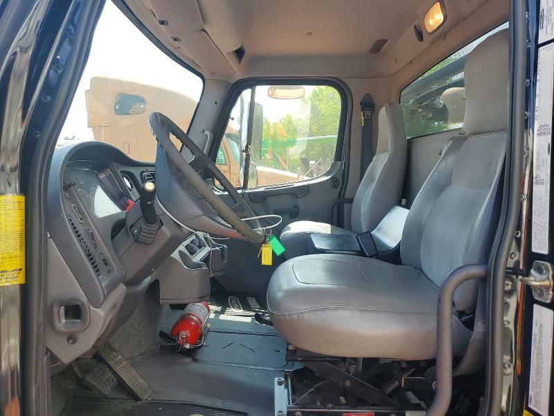 2007 Freightliner M2 VIN 1FVACWCS77HX45212 COPART salvage auction — FRONT END, OK - CERT OF TITLE-SALVAGE, sold $2,550 on 2026-07-09 (photo 7)