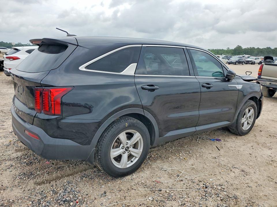 2021 Kia Sorento VIN 5XYRG4LC4MG065742 COPART salvage auction — FRONT END, Tx - Salvage Vehicle Title, sold $5,400 on 2026-07-31 (photo 3)