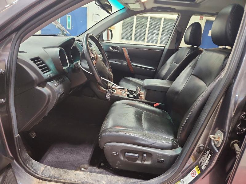 2011 Toyota Highlander VIN 5TDDK3EH0BS091833 COPART salvage auction — MINOR DENT/SCRATCHES, NY - CERTIFICATE OF TITLE, sold $4,800 on 2026-07-27 (photo 7)