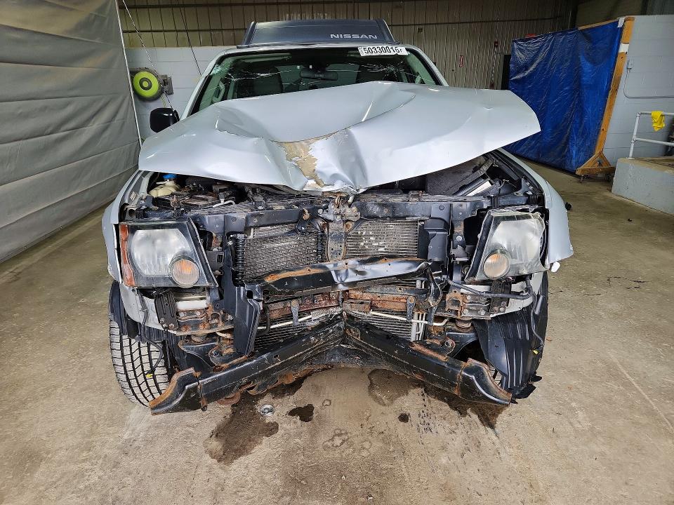 2013 Nissan Xterra VIN 5N1AN0NWXDN823381 COPART salvage auction — FRONT END, NH - CERT OF TITLE-SALVAGE, sold $375 on 2026-07-02 (photo 5)