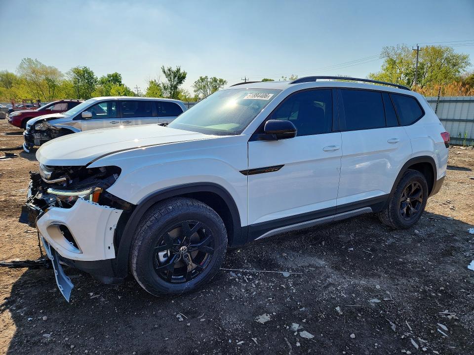 2025 Volkswagen Atlas VIN 1V2CR2CA0SC557378 COPART salvage auction — FRONT END, Wv - Salvage Certificate, sold $13,800 on 2026-07-10 (photo 1)