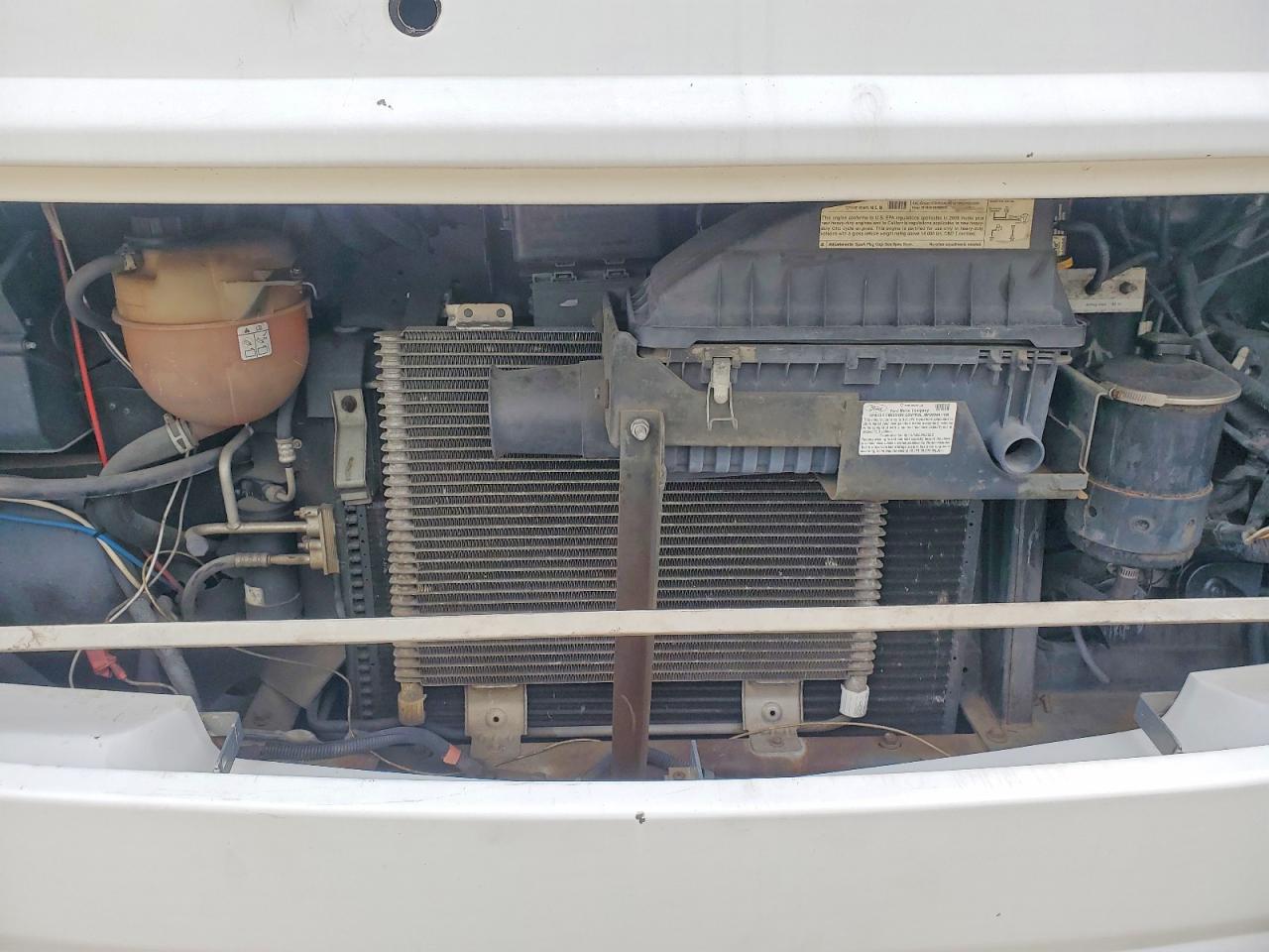 2007 Bounder Motorhome VIN 1F6NF53Y860A09415 COPART salvage auction — Normal Wear, NJ - CERTIFICATE OF TITLE, sold $125 on 2026-07-07 (photo 7)