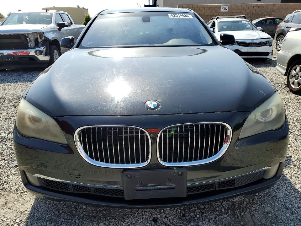 2011 BMW 7 series VIN WBAKX6C59BC197151 COPART salvage auction — MINOR DENT/SCRATCHES, Mt - Dis/Dlr/Exp Only Clean Title, sold $825 on 2026-07-08 (photo 5)