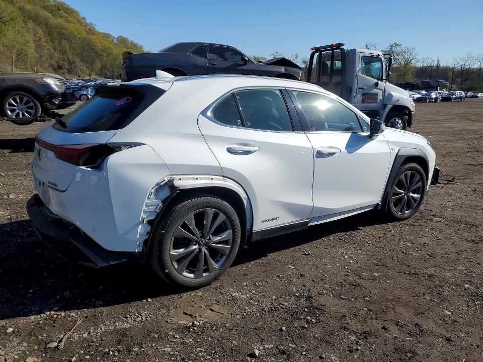 2021 Lexus Ux VIN JTHR9JBH9M2040723 COPART salvage auction — REAR END, Salvage Title, sold $8,000 on 2026-07-30 (photo 3)