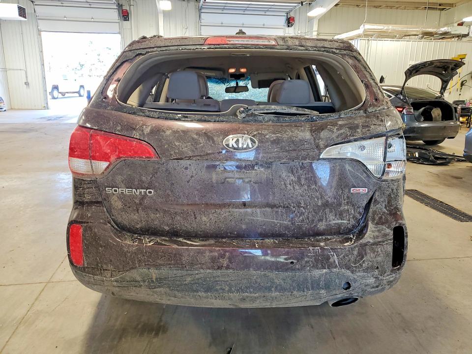 2014 Kia Sorento VIN 5XYKTCA6XEG438871 COPART salvage auction — ROLLOVER, Mn - Cert Of Title-Salvage, sold $1,450 on 2026-07-09 (photo 6)