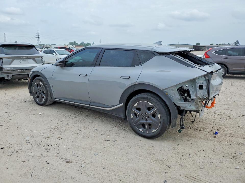 2025 Kia Ev6 VIN 5XYC34JAXSG003522 COPART salvage auction — REAR END, Tx - Salvage Vehicle Title, sold $11,700 on 2026-07-24 (photo 2)