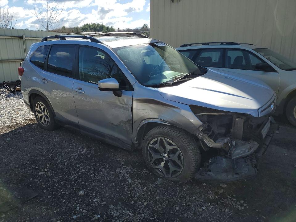 2019 Subaru Forester VIN JF2SKAEC4KH503418 COPART salvage auction — FRONT END, Vt - Cert Of Title-Salvage Vehicle, sold $1,050 on 2026-07-13 (photo 4)