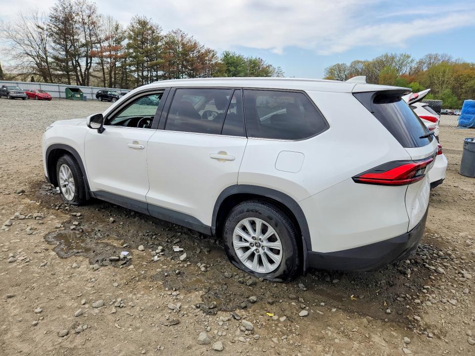 2024 Toyota Highlander VIN 5TDAAAB52RS052773 COPART salvage auction — REAR END, MD - CERT OF SALVAGE-RECOVERED STOL, sold $20,300 on 2026-07-06 (photo 2)