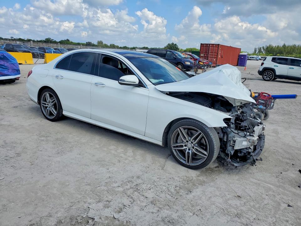 2017 Mercedes-benz E-klasse VIN WDDZF4JB4HA072585 COPART salvage auction — FRONT END, FL, sold $1,800 on 2026-08-17 (photo 4)