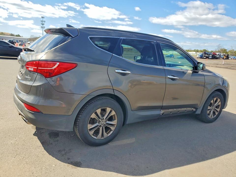 2013 Hyundai Santa fe VIN 5XYZU3LB2DG053664 COPART salvage auction — MINOR DENT/SCRATCHES, NY - CERT OF TITLE W/UNSATISFD LIEN, sold $1,000 on 2026-07-27 (photo 3)