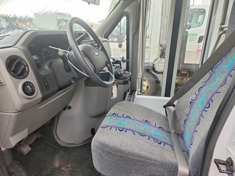2019 Ford Econoline e350 VIN 1FDEE3FS3KDC06583 COPART salvage auction — MINOR DENT/SCRATCHES, NY - CERTIFICATE OF TITLE, sold $11,600 on 2026-07-14 (photo 5)