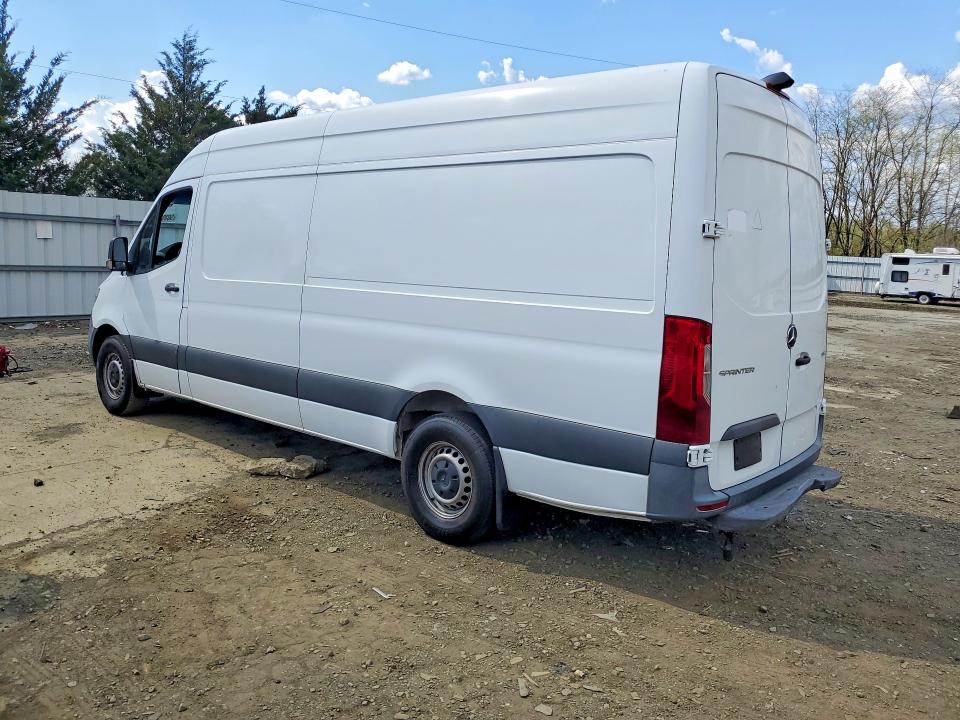 2021 Mercedes-benz Sprinter VIN W1W40CHY1MT056549 COPART salvage auction — MINOR DENT/SCRATCHES, Wv - Certificate Of Title, sold $13,500 on 2026-07-08 (photo 2)
