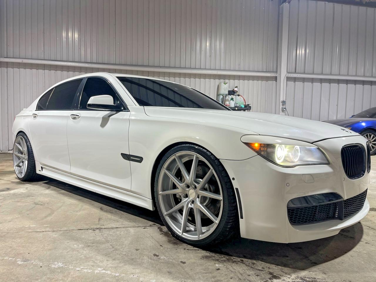 2010 BMW 7er VIN WBAKB8C58ACY64395 COPART salvage auction — Damage History, Rs - Clean Title, sold $22,600 on 2026-07-10 (photo 1)