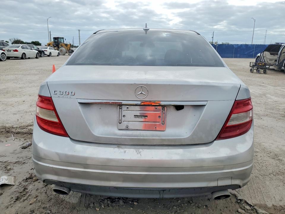 2010 Mercedes-benz C class VIN WDDGF5EB0AR107654 COPART salvage auction — SIDE, FL - CERTIFICATE OF DESTRUCTION, sold $575 on 2026-08-10 (photo 6)
