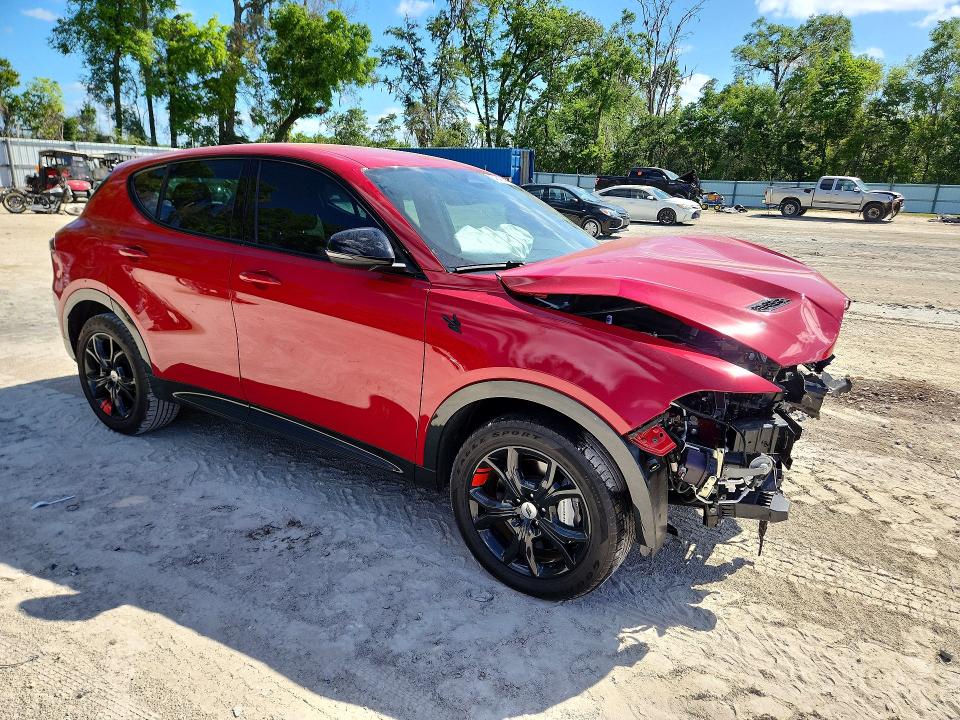 2024 Dodge Hornet VIN ZACPDFCW2R3A14602 COPART salvage auction — FRONT END, Fl - Certificate Of Destruction, sold $3,950 on 2026-07-14 (photo 4)