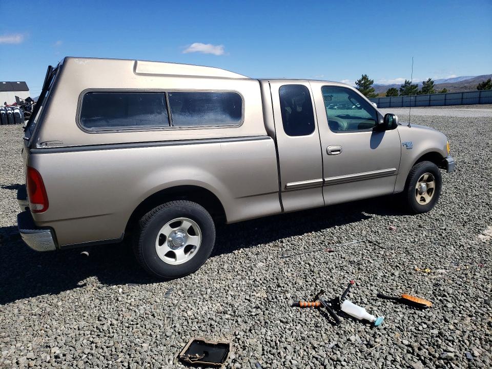 2002 Ford F-150 VIN 1FTRX17L12NB94407 COPART salvage auction — MINOR DENT/SCRATCHES, NV - SALVAGE TITLE, sold $425 on 2026-07-02 (photo 3)